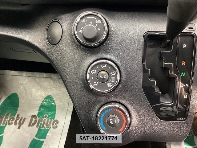 Toyota SIENTA 2019-11 7822670-9