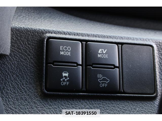 Toyota SIENTA 2016-09 7822880-16