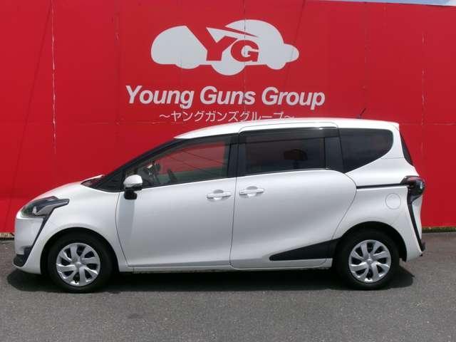 Toyota SIENTA 2017-12 7823313-1