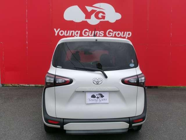 Toyota SIENTA 2017-12 7823313-4