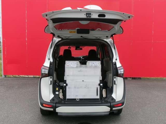 Toyota SIENTA 2017-12 7823313-7