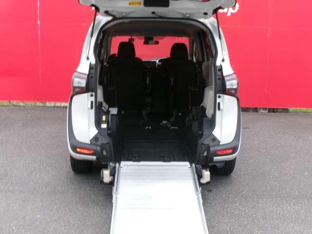 Toyota SIENTA 2017-12 7823313-8