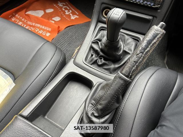 Nissan SKYLINE 1992-12 7819470-15