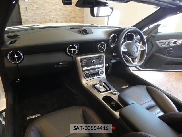 Mercedes Benz SLC 2017-02 7820221-9