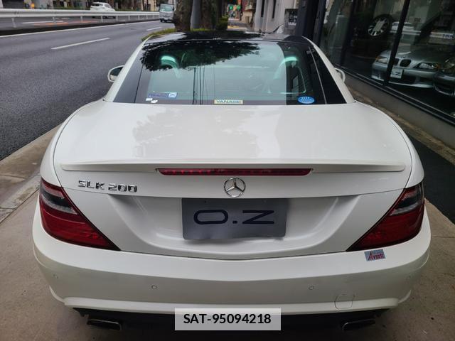 Mercedes Benz SLK 2014-09 7813678-15