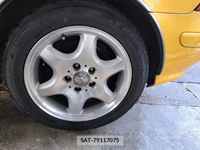 Mercedes Benz SLK 2000-12 7813683-18