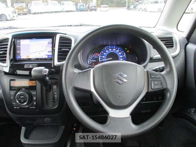 Suzuki SOLIO 2014-03 7819597-15