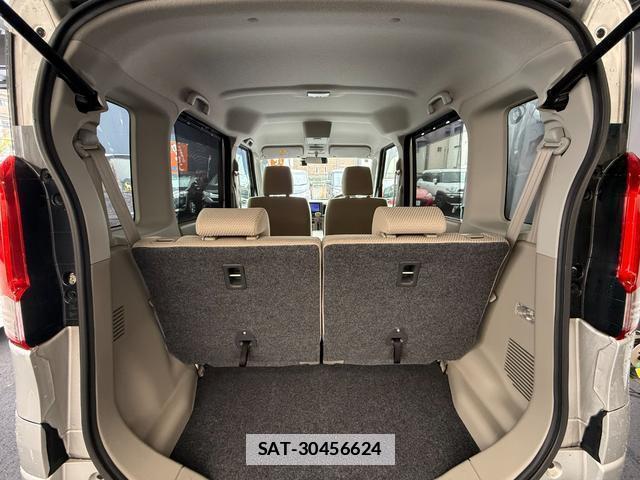 Suzuki SPACIA 2013-08 7812812-8
