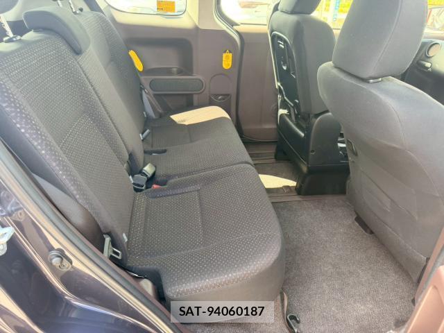 Toyota SPADE 2012-07 7812233-8