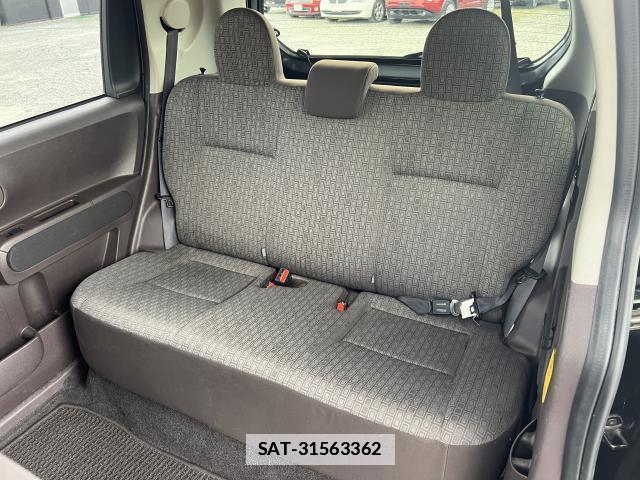 Toyota SPADE 2013-09 7813833-13