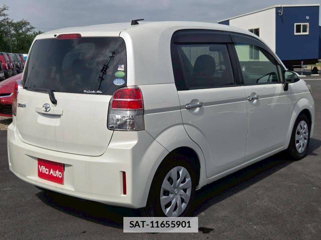 Toyota SPADE 2013-07 7815449-13