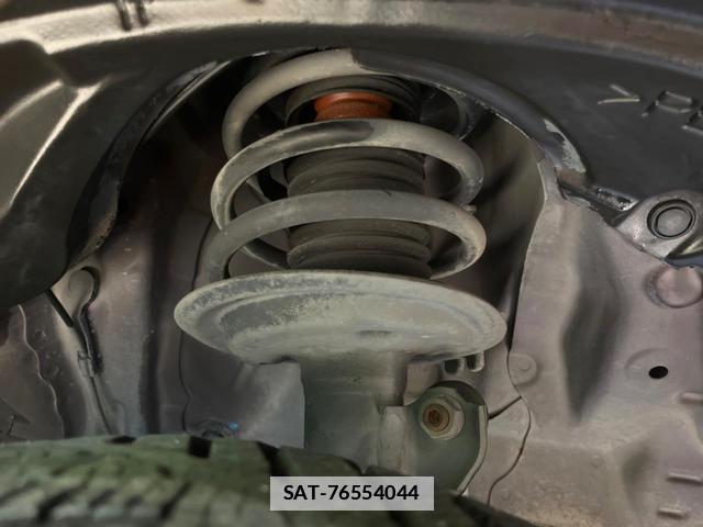 Toyota SPADE 2015-09 7818546-19