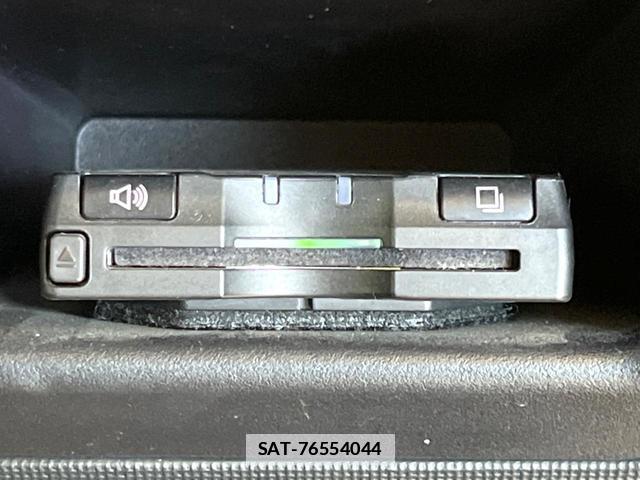 Toyota SPADE 2015-09 7818546-5