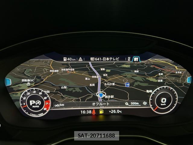 Audi SQ5 2018-02 7814121-12