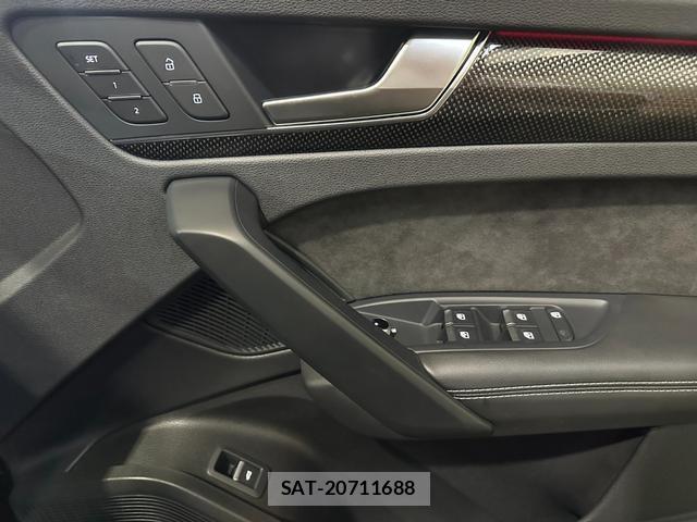 Audi SQ5 2018-02 7814121-18