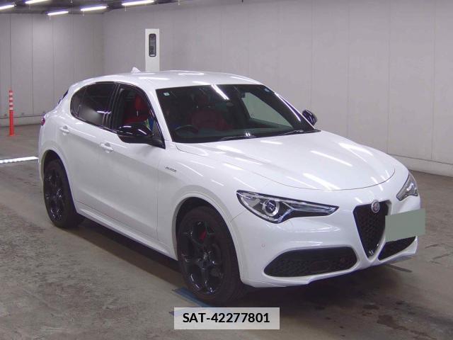 ALFA ROMEO STELVIO 2023-01 7815117-0