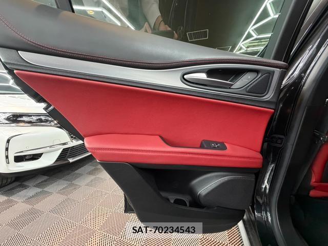 ALFA ROMEO STELVIO 2018-11 7816883-12