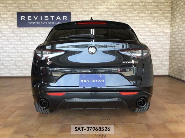 ALFA ROMEO STELVIO 2023-05 7817859-3