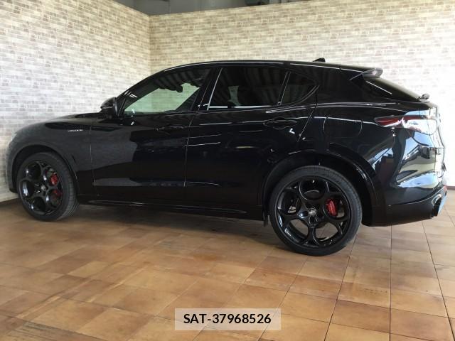 ALFA ROMEO STELVIO 2023-05 7817859-6