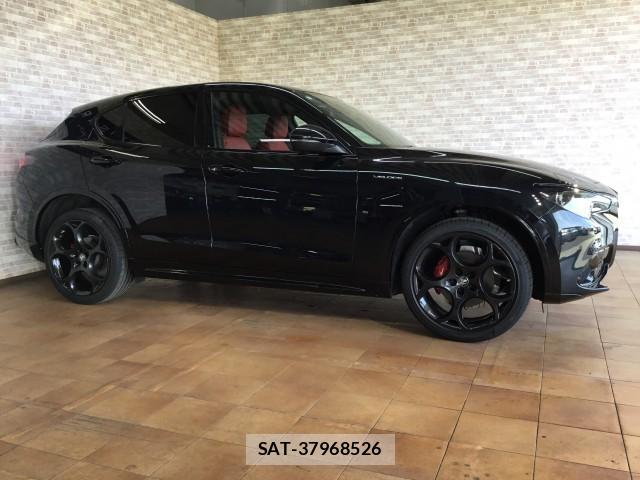 ALFA ROMEO STELVIO 2023-05 7817859-7