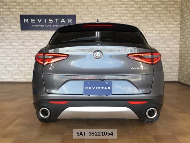 ALFA ROMEO STELVIO 2021-09 7817864-3
