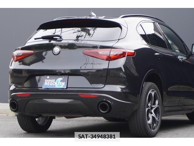 ALFA ROMEO STELVIO 2021-06 7820597-7
