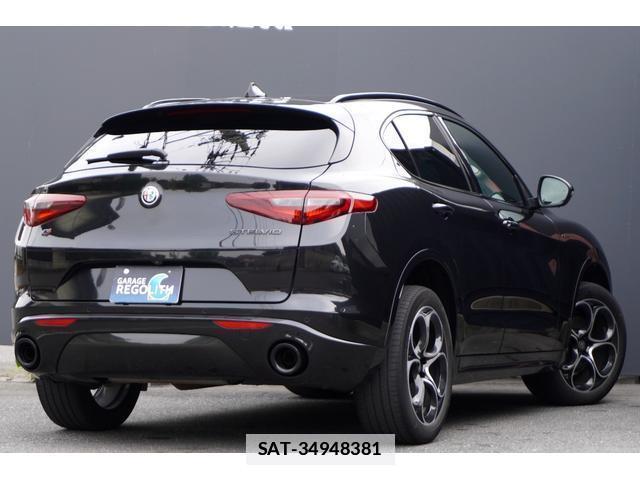 ALFA ROMEO STELVIO 2021-06 7820597-8