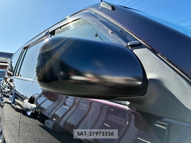 Toyota SUCCEED 2017-06 7811832-17