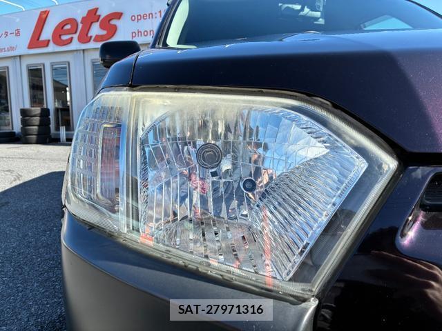 Toyota SUCCEED 2017-06 7811832-5