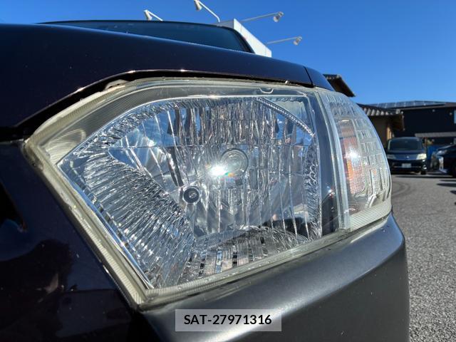 Toyota SUCCEED 2017-06 7811832-6