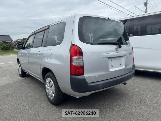 Toyota SUCCEED 2015-04 7811931-7