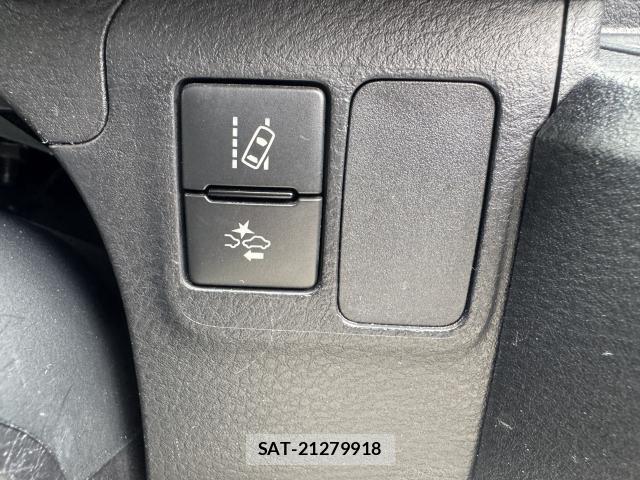Toyota SUCCEED 2018-05 7811933-18