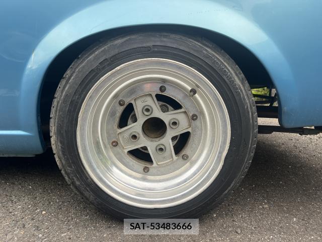 Nissan SUNNY TRUCK 1985-01 7817586-18