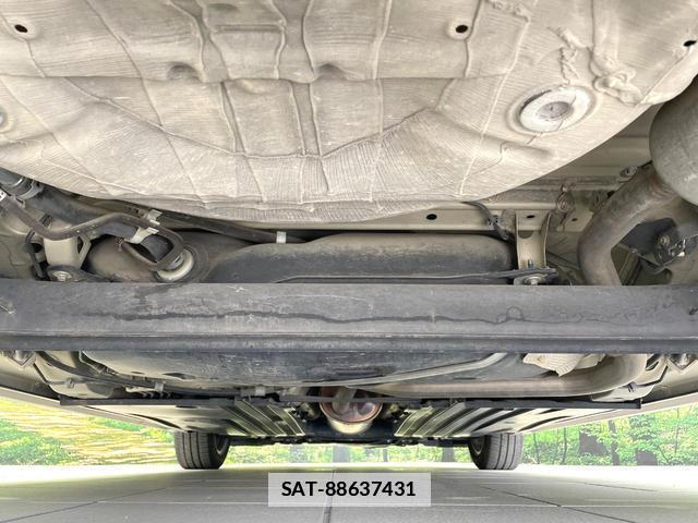 Suzuki SWIFT 2019-03 7815979-18