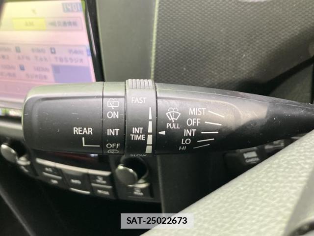 Suzuki SWIFT 2015-02 7816391-13