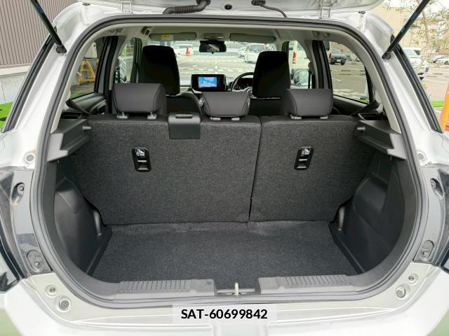 Suzuki SWIFT 2023-12 7816451-13