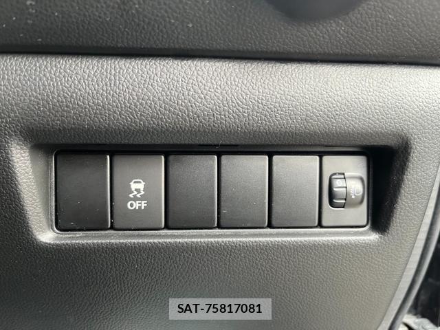 Suzuki SWIFT 2017-09 7816980-19