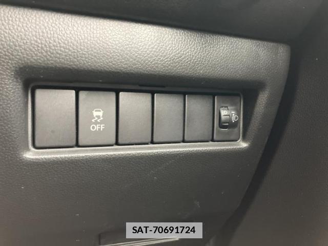 Suzuki SWIFT 2023-01 7821167-14