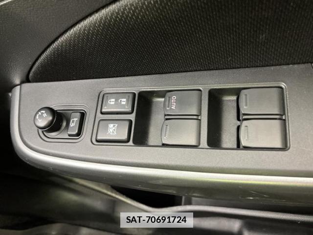 Suzuki SWIFT 2023-01 7821167-16