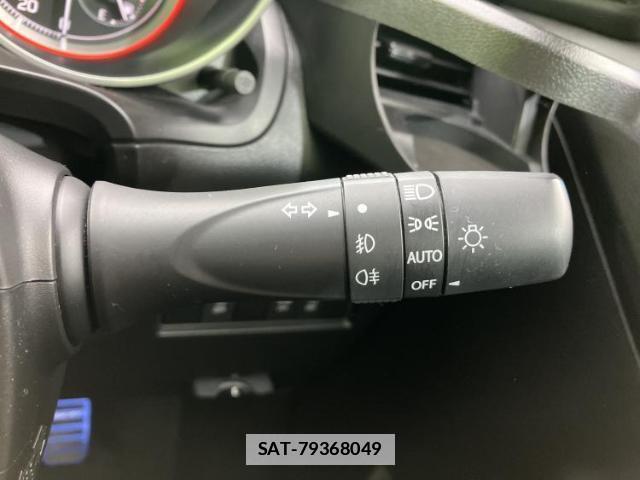 Suzuki SWIFT 2017-11 7821482-14