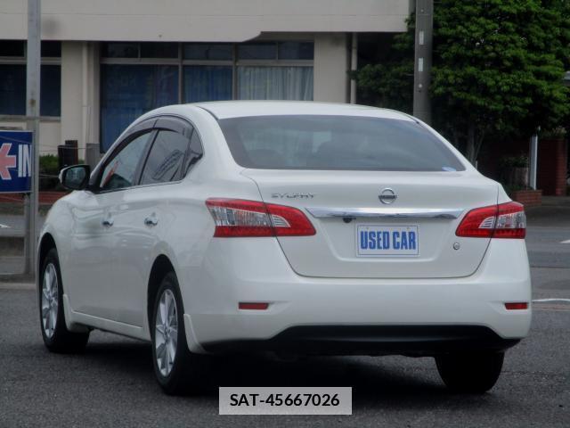 Nissan Sylphy 2017-04 7820684-11