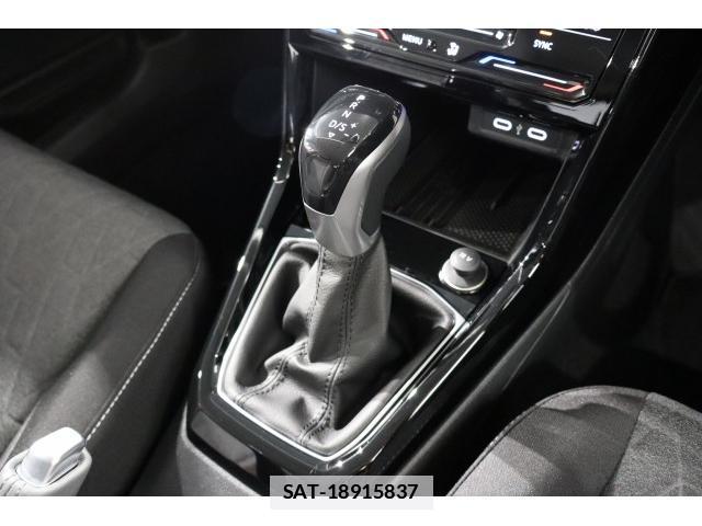 VolksWagen T-CROSS 2026-03 7816526-15