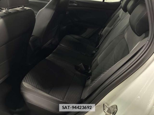 VolksWagen T-CROSS 2023-05 7816607-3
