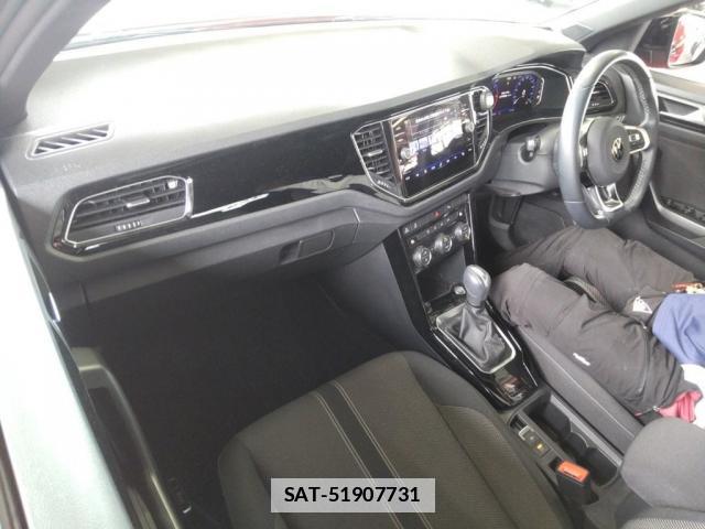 VolksWagen T-ROC 2022-02 7811699-2