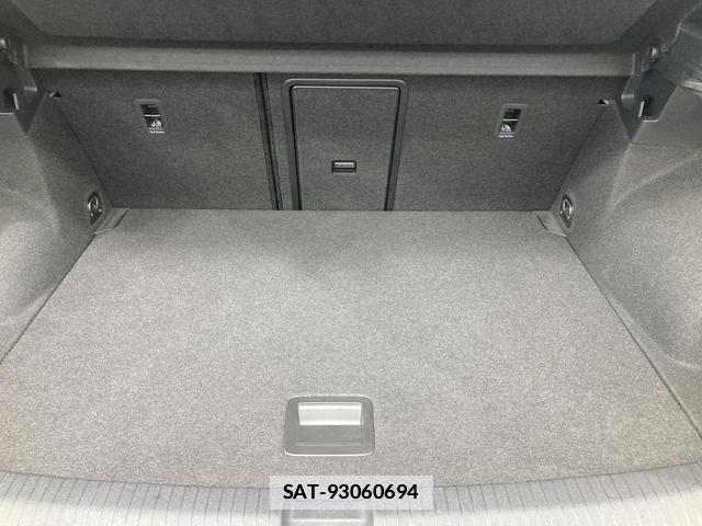 VolksWagen T-ROC 2022-01 7812002-12