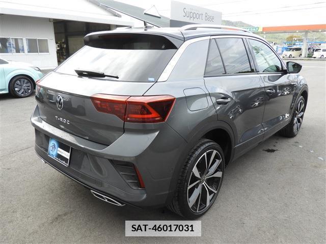 VolksWagen T-ROC 2023-03 7814327-1