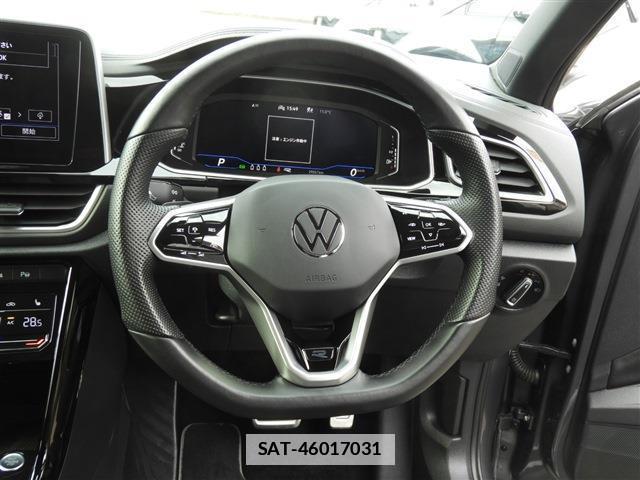 VolksWagen T-ROC 2023-03 7814327-15