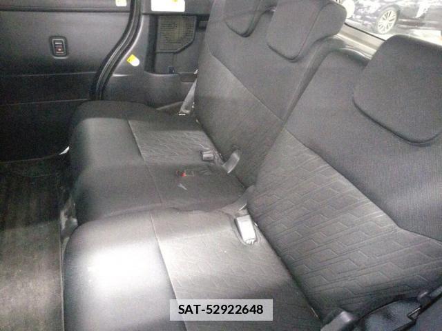 Toyota TANK 2020-04 7814414-3