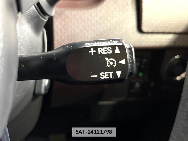 Toyota TANK 2017-04 7818977-6