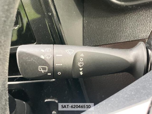 Toyota TANK 2018-03 7821141-17